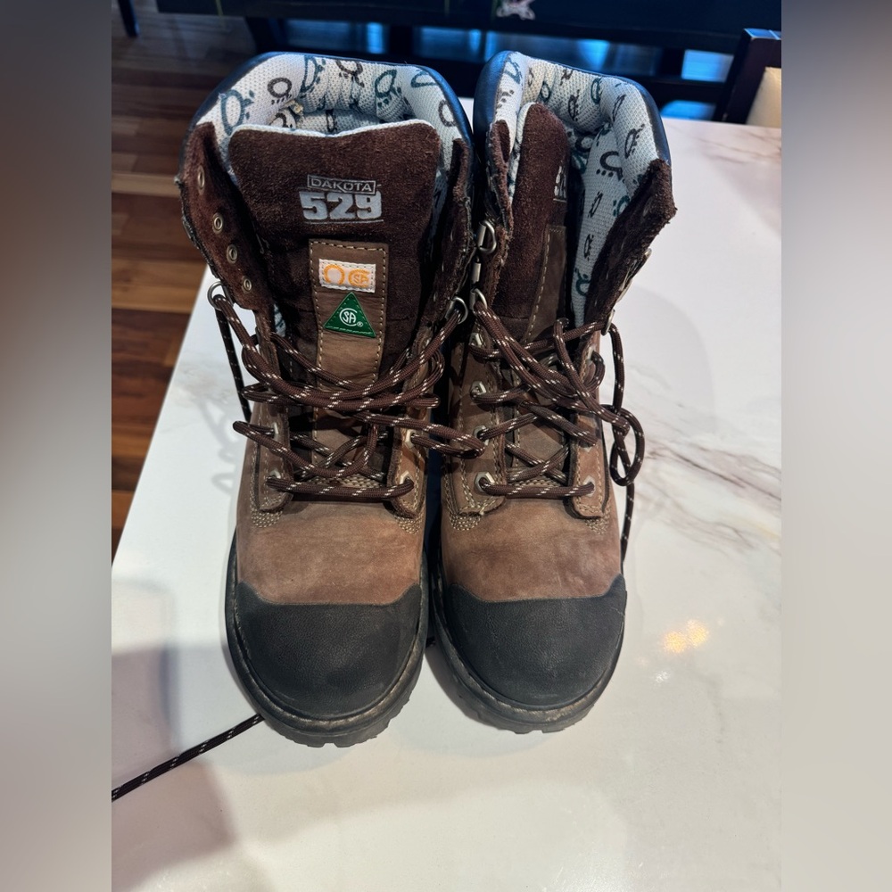 Dakota women’s steel toed  boots